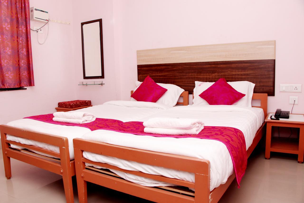 Royal Grand Days Chennai Exterior foto