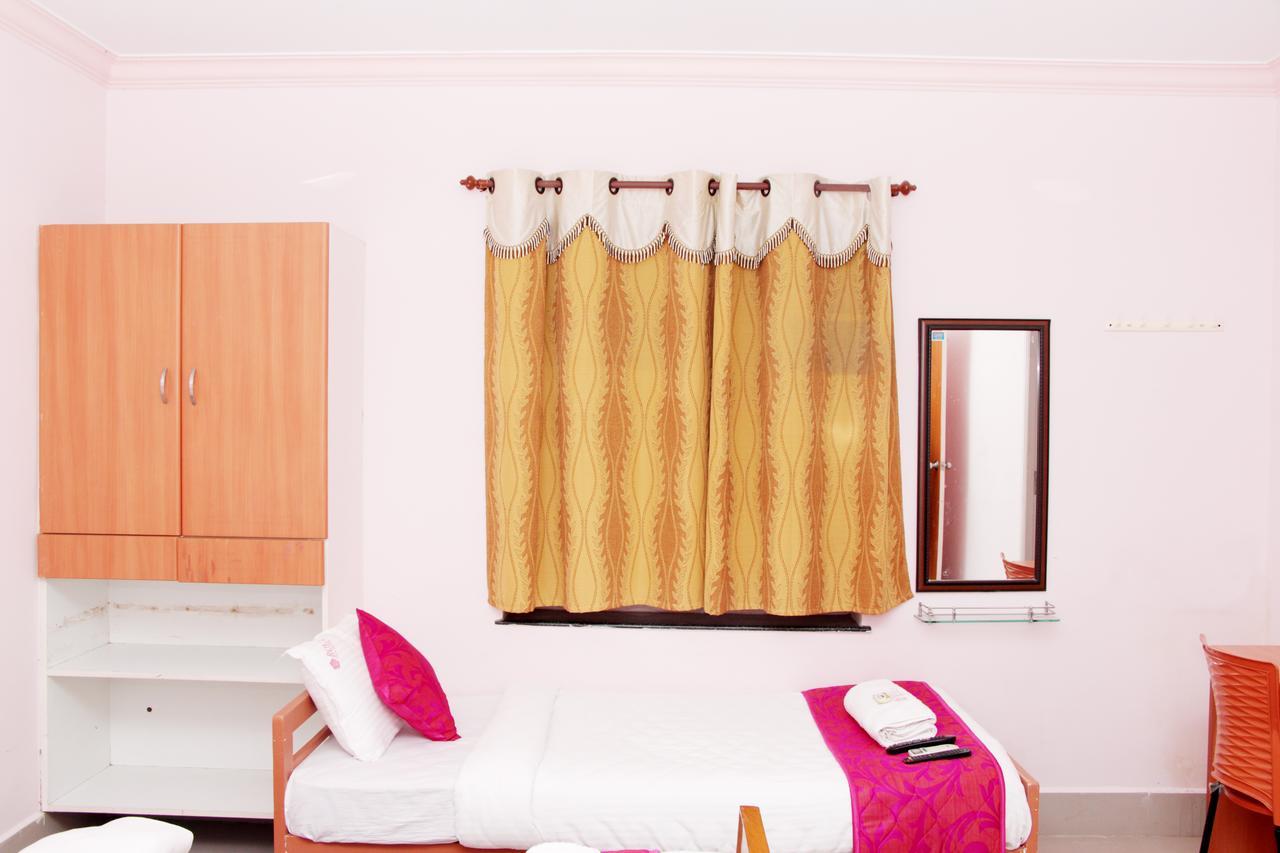 Royal Grand Days Chennai Exterior foto
