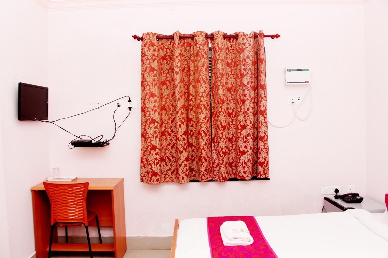 Royal Grand Days Chennai Exterior foto